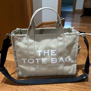 Marc Jacob’s the Medium Tote
